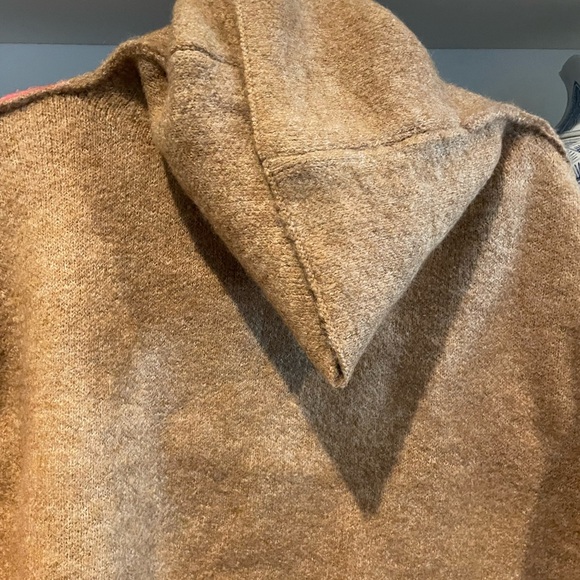 Multi Color Wool Collared Sweater - Picture 3 of 7